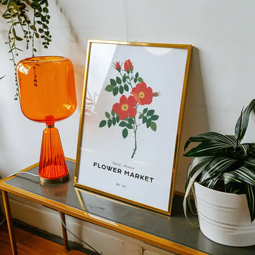 Rosas Silvestres Rojas — póster en una ambientación de ejemplo; marco no incluido