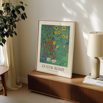 Jardín de campo con girasoles — póster en una ambientación de ejemplo; marco no incluido