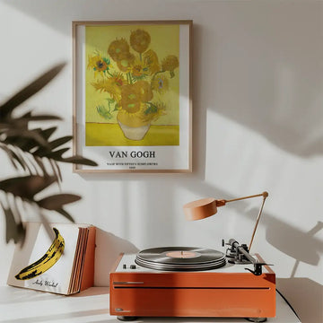 Vase mit fünfzehn Sonnenblumen – Poster in einem Beispiel-Arrangement; Rahmen nicht im Lieferumfang